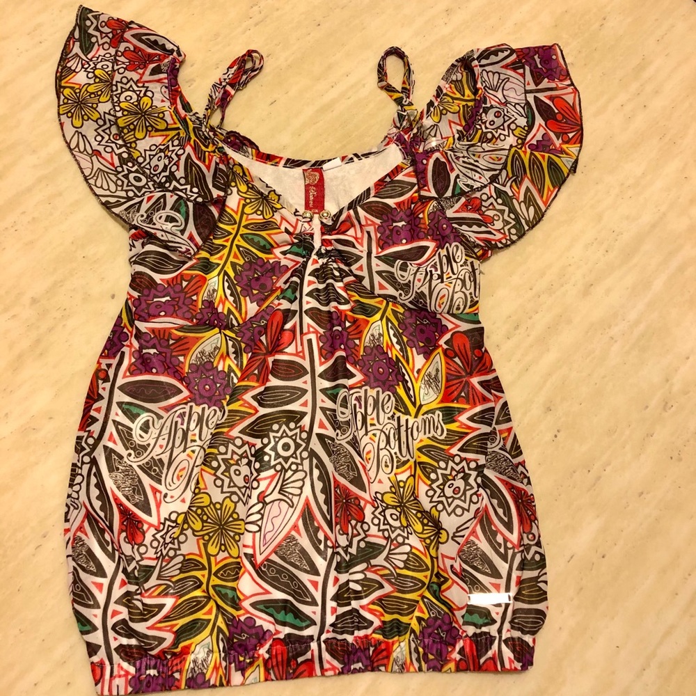 New Apple Bottoms Floral Print Top Size M